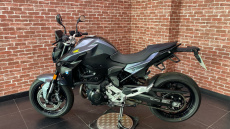 BMW F900 R